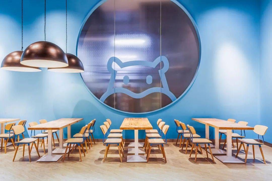平乐阿里巴巴盒马机器人餐厅，打造未来概念的餐饮空间设计